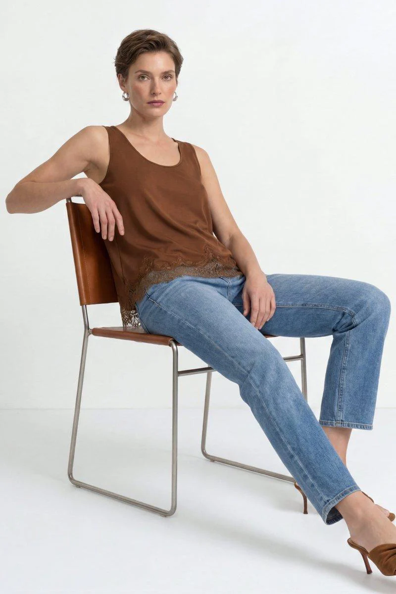 Straight-Leg-Jeans - Image 3