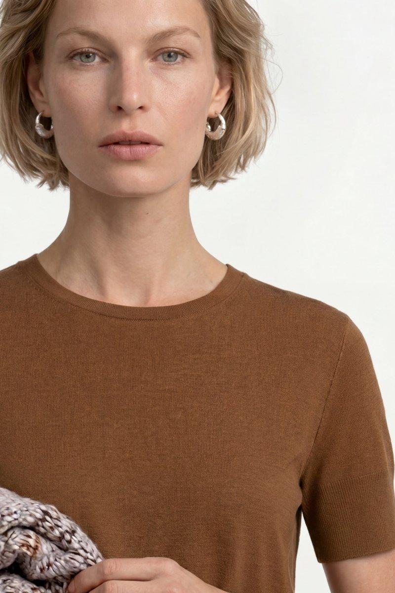 T-Shirt mit gerippten Ärmelabschlüssen - Image 4