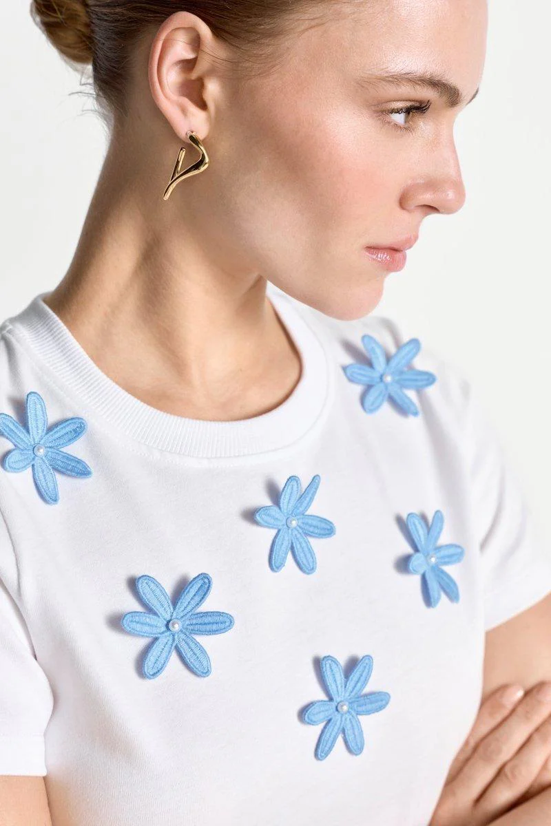 T-Shirt mit Blumenstickerei